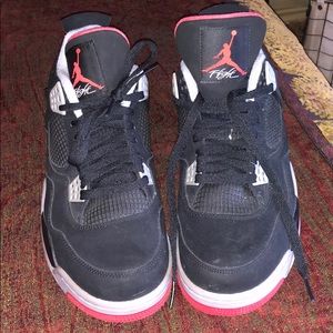 Men’s Bred 4s